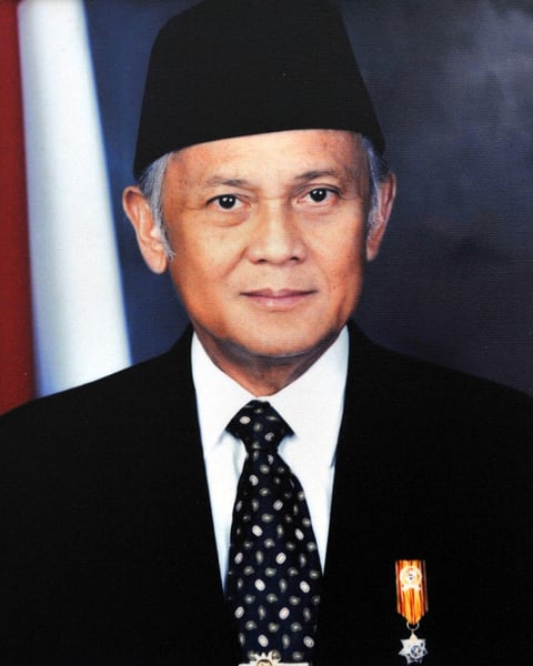 Foto resmi B.J. Habibie sebagai Wakil Presiden, 1998