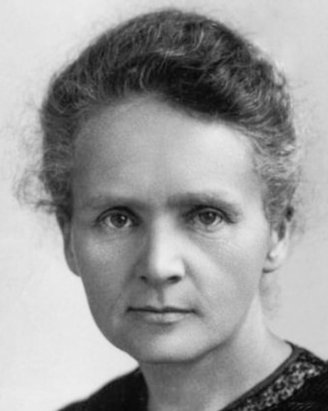 Marie Curie sekitar tahun 1900